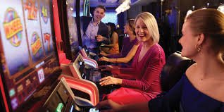 Pengguna mengatur pengamanan dan privasi akun melalui dashboard pokercc